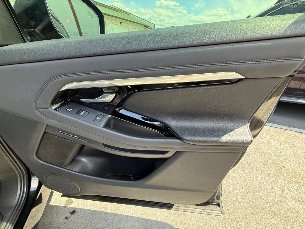 2020 Land Rover Range Rover Evoque SE - Photo 18