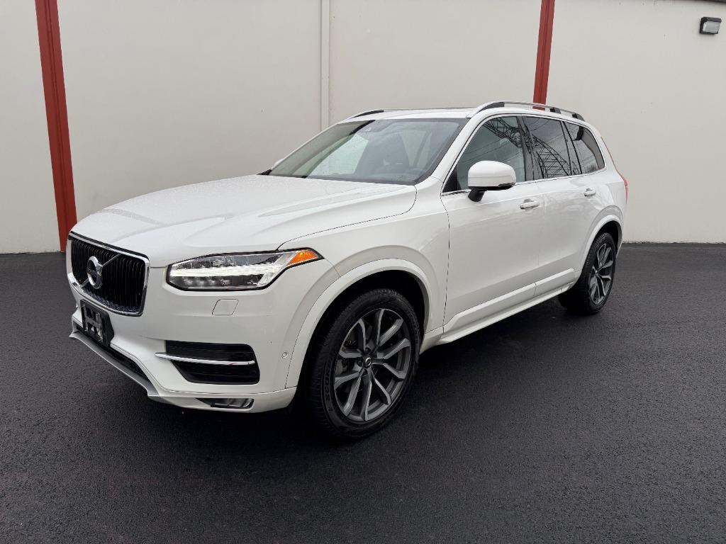 2016 Volvo XC90 Momentum