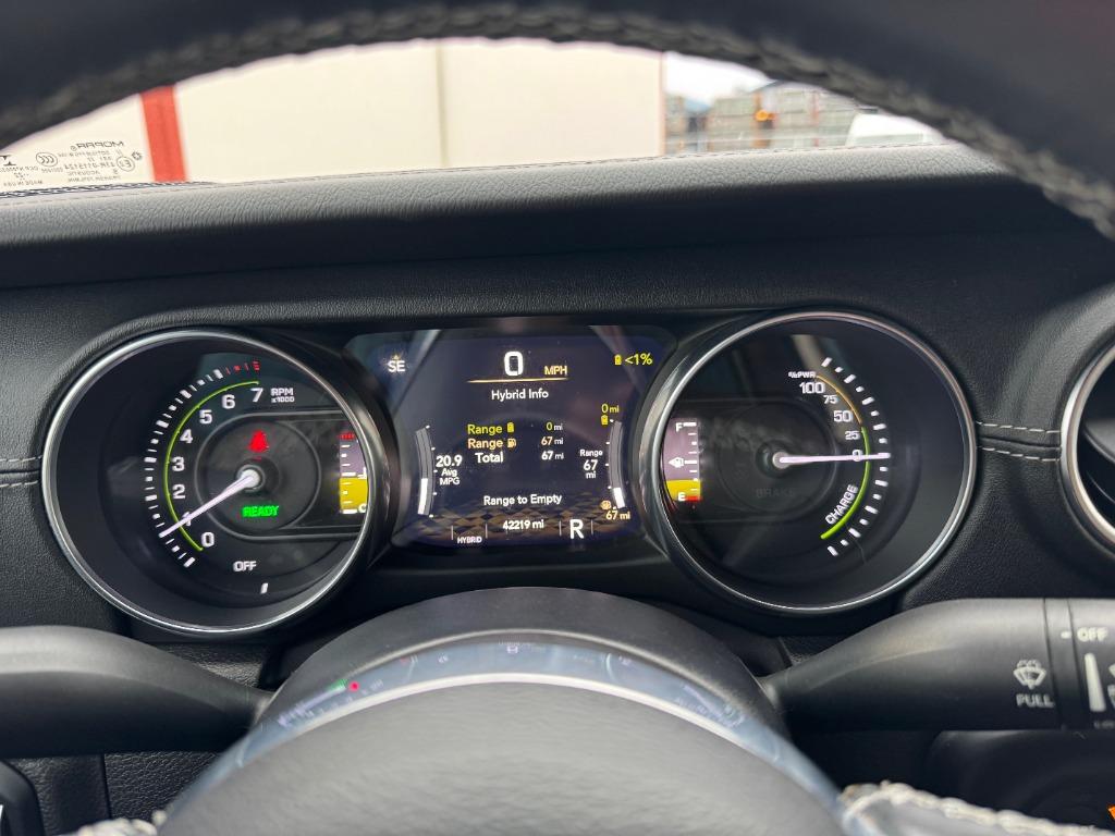 2022 Jeep Wrangler Unlimited Sahara 4XE - Photo 19