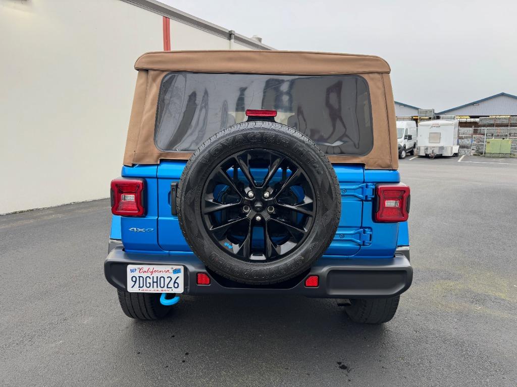 2022 Jeep Wrangler Unlimited Sahara 4XE - Photo 6