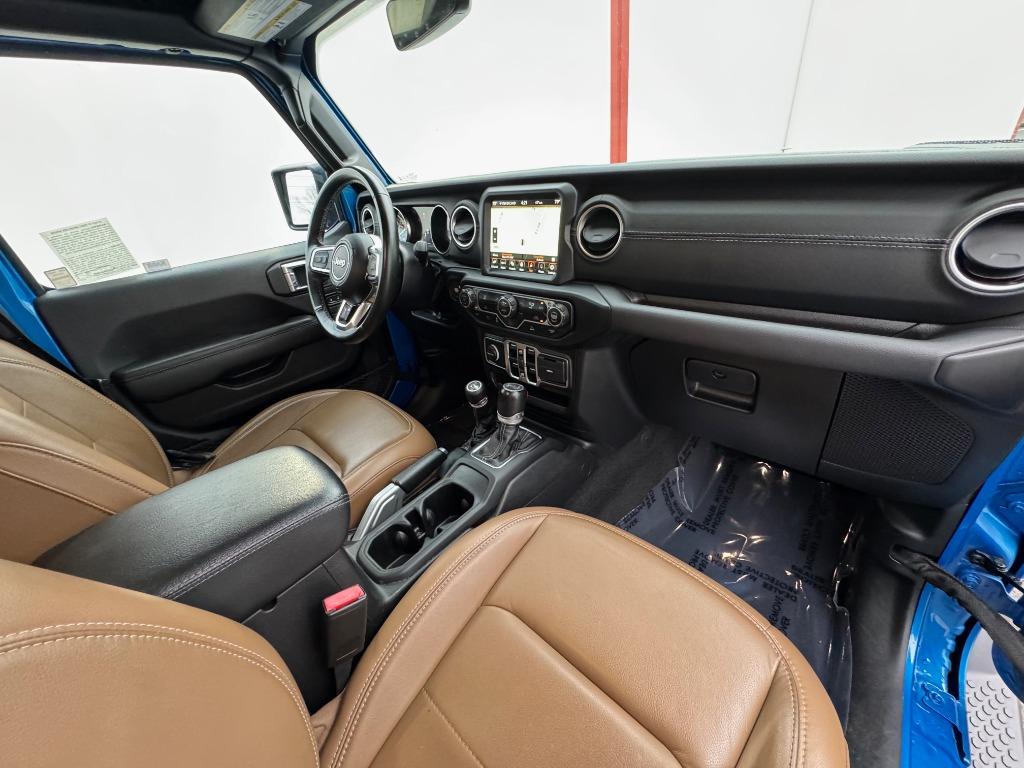 2022 Jeep Wrangler Unlimited Sahara 4XE - Photo 15