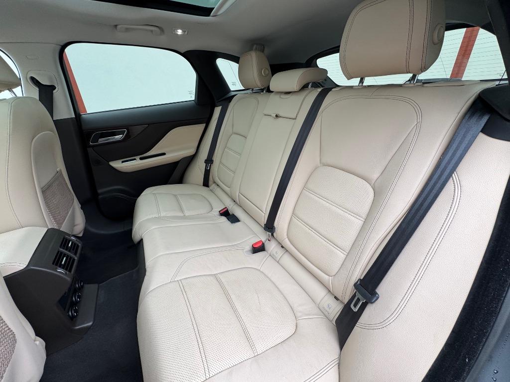 2018 Jaguar F-PACE Prestige - Photo 15