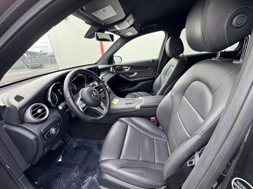 2021 Mercedes-Benz GLC GLC300 - Photo 9