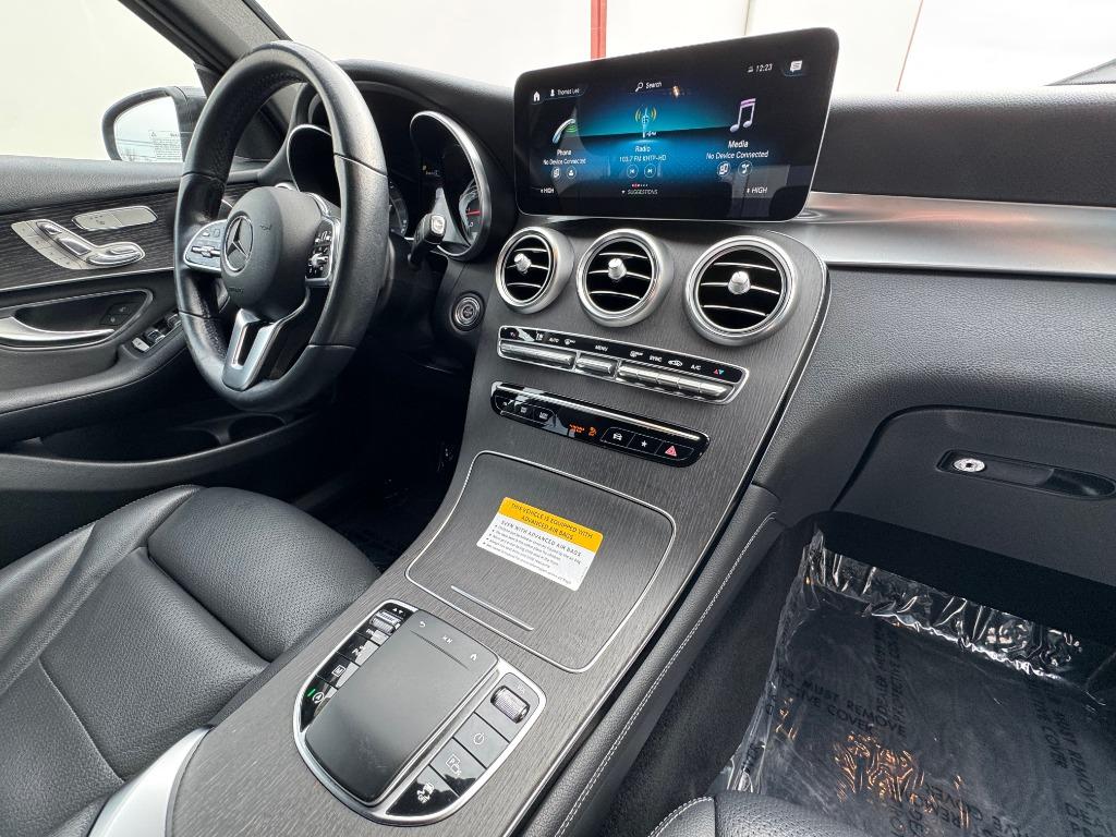 2021 Mercedes-Benz GLC GLC300 - Photo 17